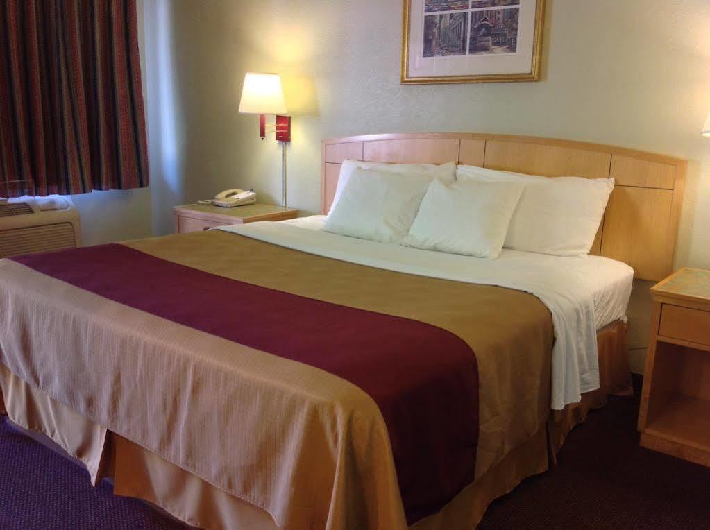 Executive Downtown Motel